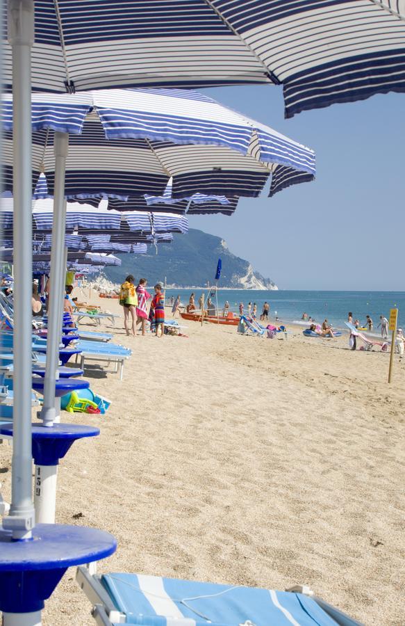 Villaggio Riva Musone Porto Recanati Exterior foto